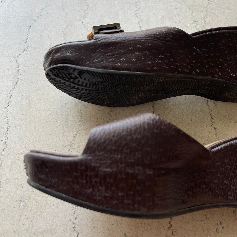 Salvatore Ferragamo Vintage Brown Leather Buckle Wedges Sandals Women's Size 8.5 - Picture 9 of 16